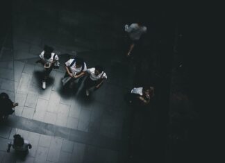 Ile ma się lat po ukończeniu liceum?