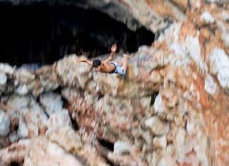 Na jaką głębokość zanurzyć pompę w studni głębinowej?